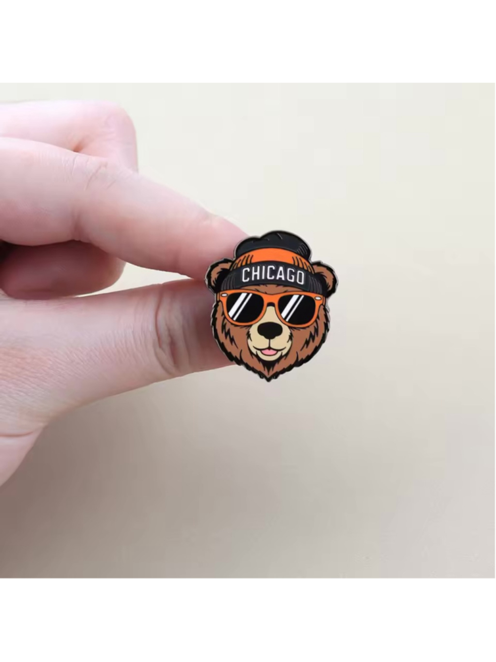Chicago Bears Enamel Pin - Picture 3 of 4